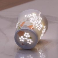 「万華鏡ロックカップ」陶器なのに透けている！底にも透明な柄のあるロックカップが登場