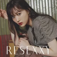 RESEXXYイメージモデルを務める山下美月さんの 2024AUTUMN新ビジュアルを8月15日に公開
