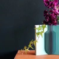 世界が認めた「紙の花瓶」　 MECLI(メクリ)の『Flowery Tale』が 「Red Dot Design Award 2025」受賞！